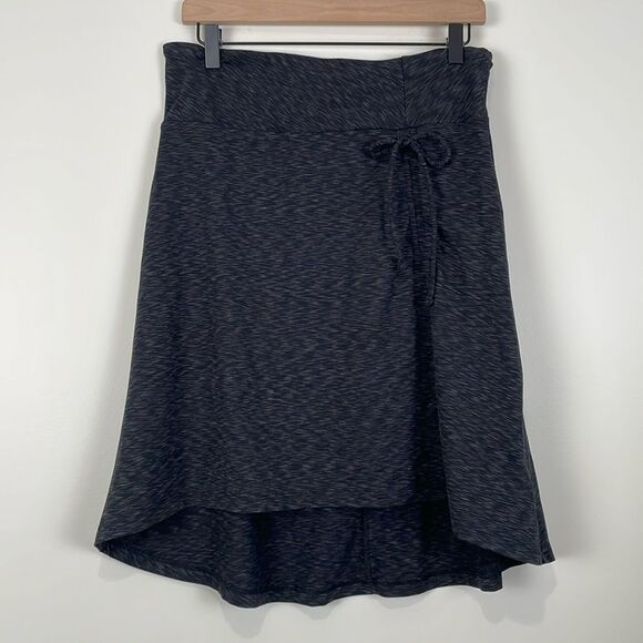 North Face Cinch Skirt Size Small Charcoal High Low Waist Pocket - Picture 1 of 7